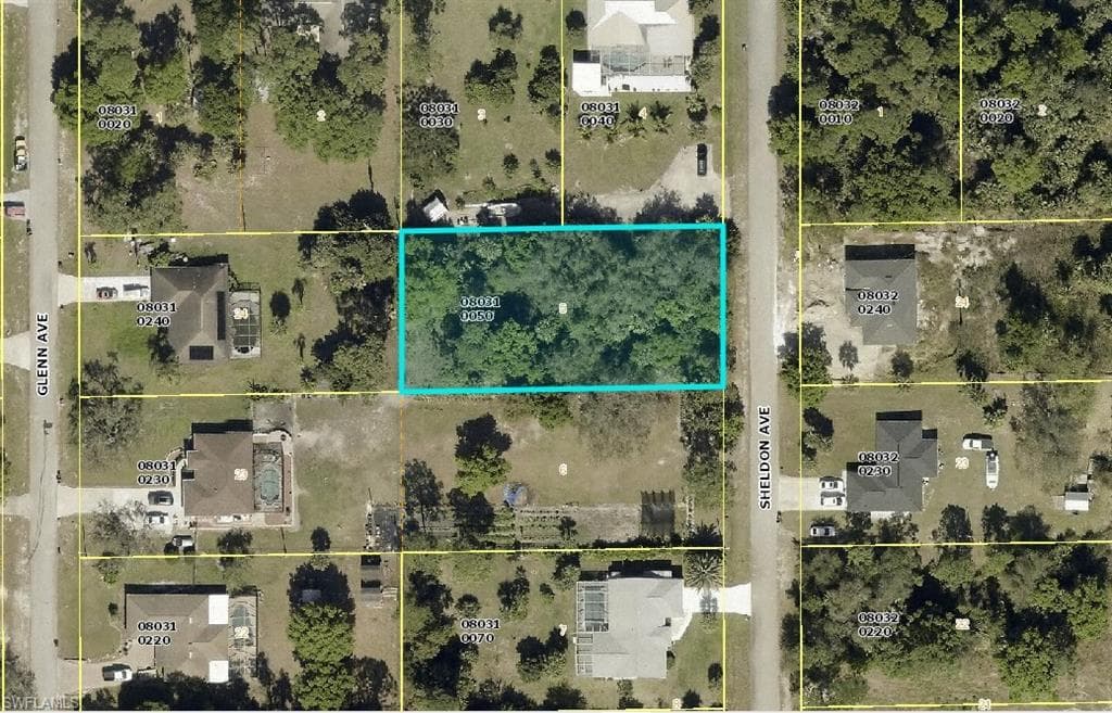619 Sheldon AVE LEHIGH ACRES, FL 33936