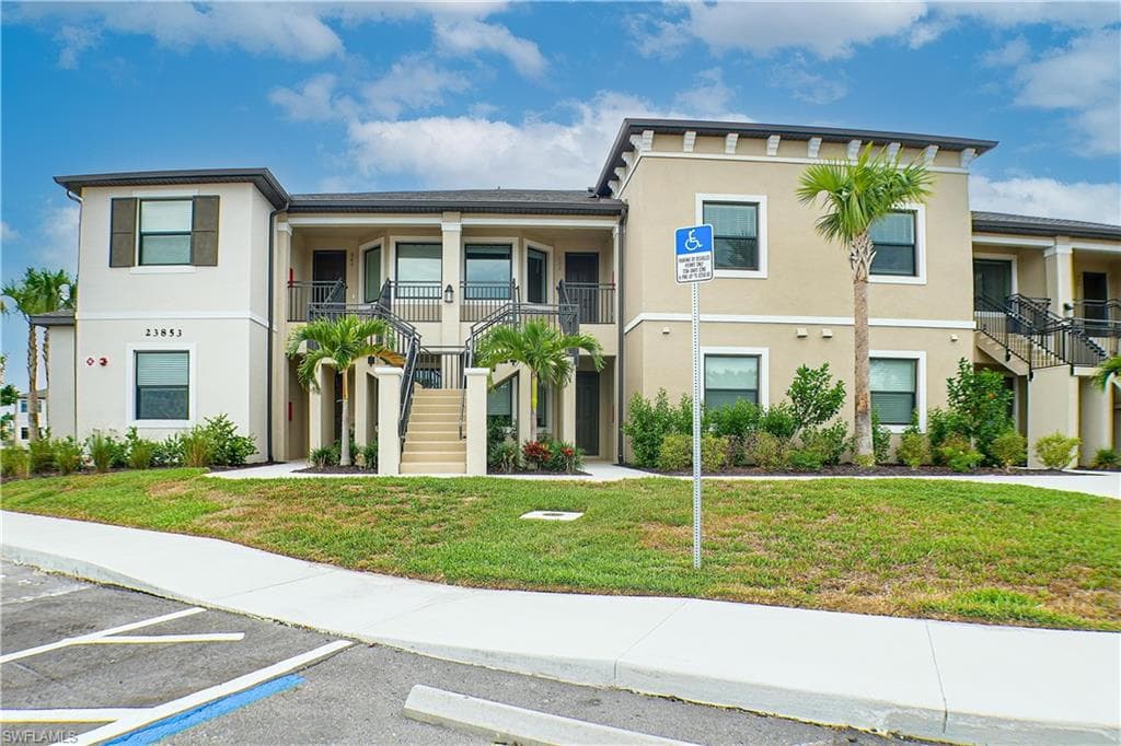 23853 Collina Way 202 PORT CHARLOTTE, FL 33980