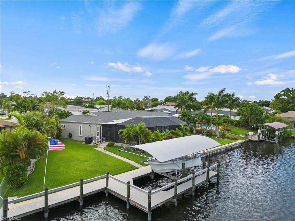 1700 W Bluewater TER NORTH FORT MYERS, FL 33903