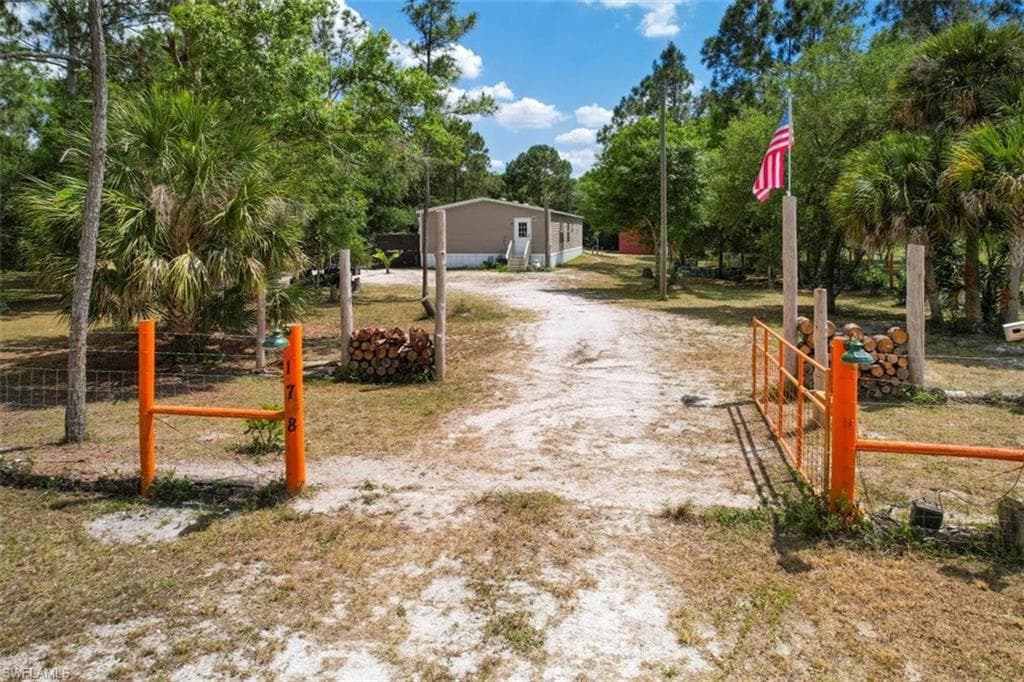 178 Montura AVE E CLEWISTON, FL 33440