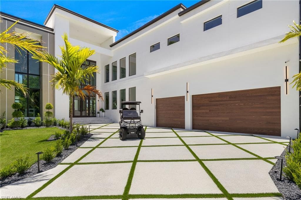 5636 De Soto CT CAPE CORAL, FL 33904