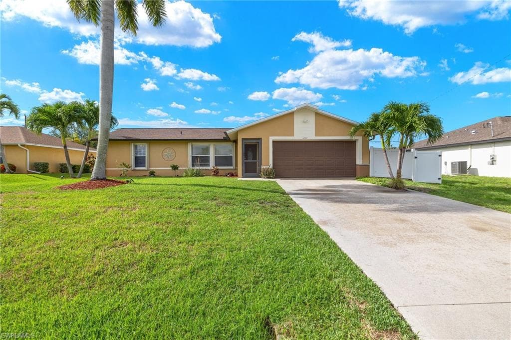 1207 SW 29th ST CAPE CORAL, FL 33914