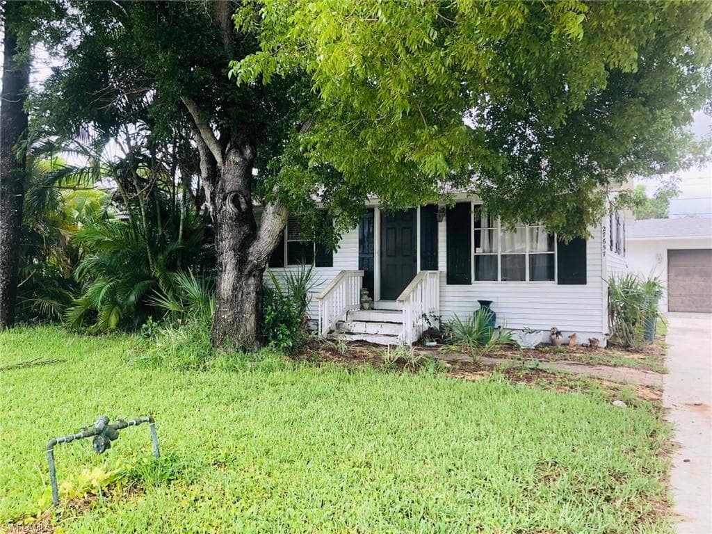 27657 Tierra Del Sol LN BONITA SPRINGS, FL 34135