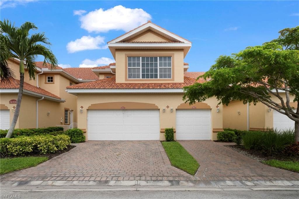14100 Cambridge DR 103 FORT MYERS, FL 33912