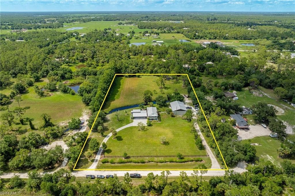 8251 Rich RD NORTH FORT MYERS, FL 33917