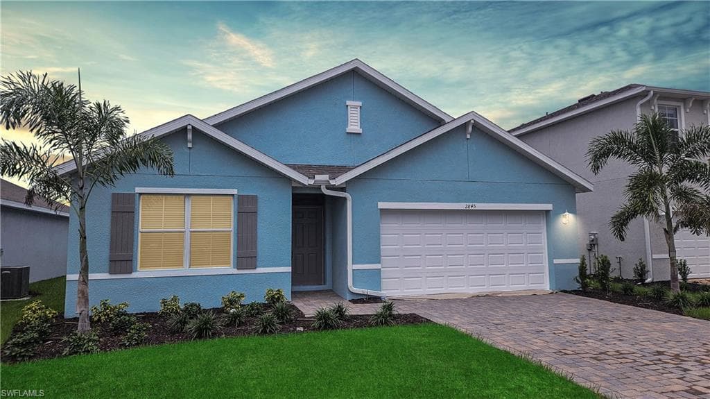2845 Pillar Coral LN NORTH FORT MYERS, FL 33903