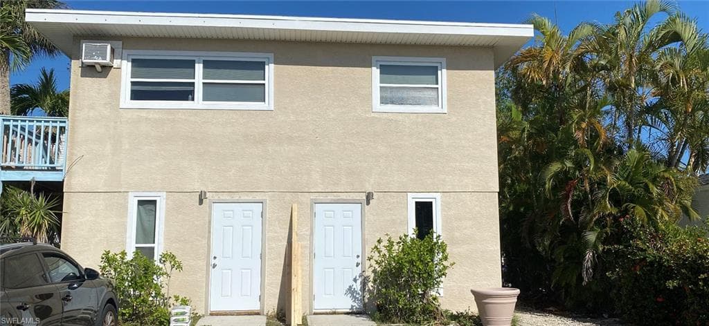 229 Fairweather LN FORT MYERS BEACH, FL 33931