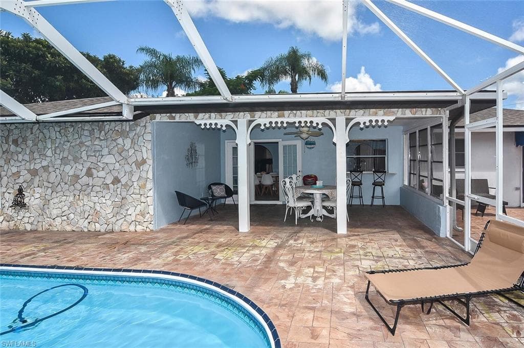 138 SE 30th ST CAPE CORAL, FL 33904
