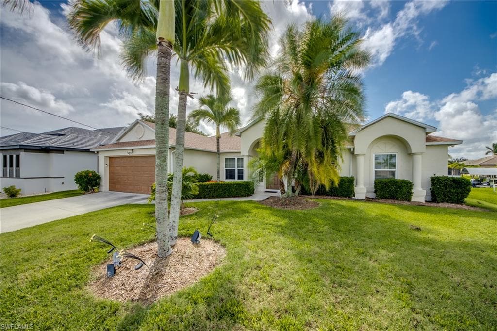 2549 Surfside BLVD W CAPE CORAL, FL 33914