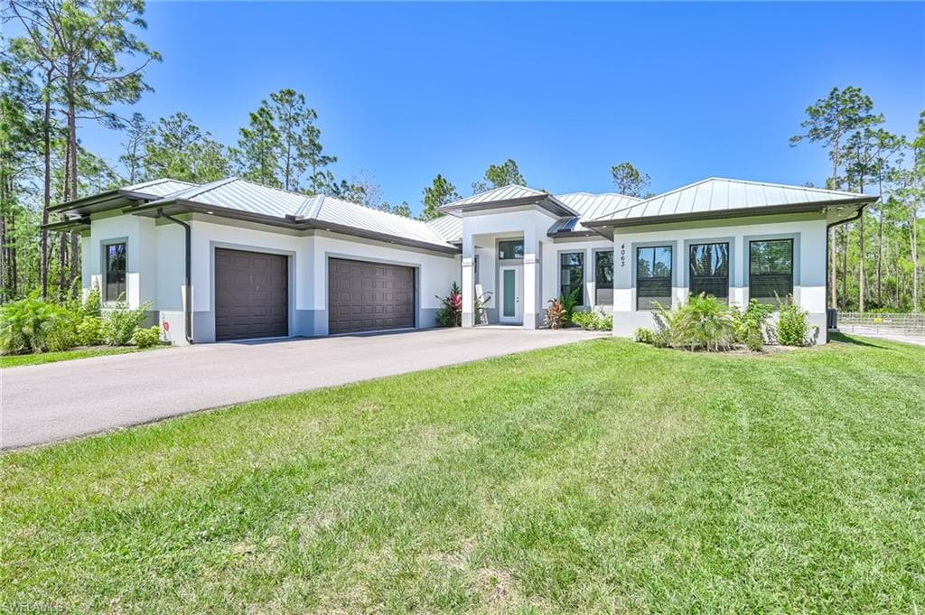 4063 8th AVE NE NAPLES, FL 34120
