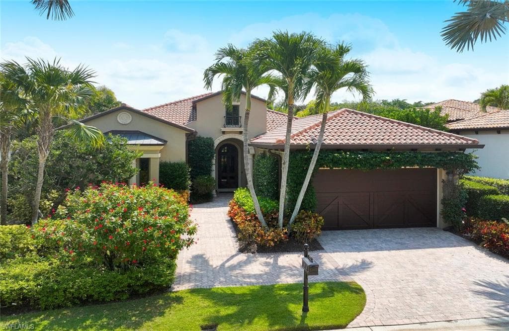 1560 Marsh Wren LN NAPLES, FL 34105