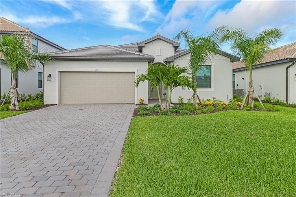 18575 Ives DR ESTERO, FL 33928