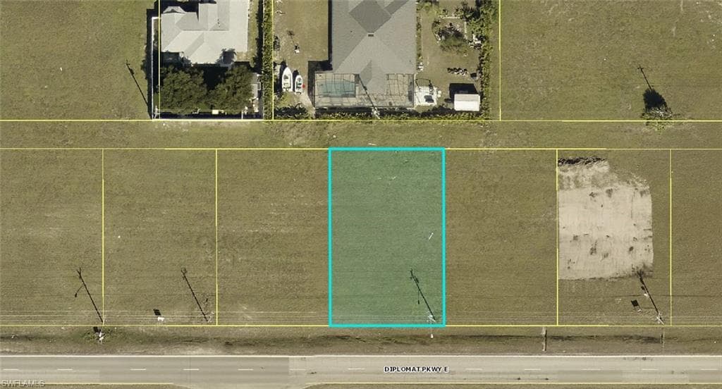 103 Diplomat PKWY E CAPE CORAL, FL 33909