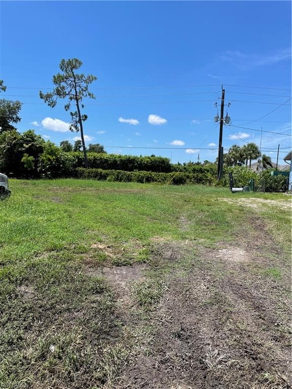 8188 Matanzas RD FORT MYERS, FL 33967