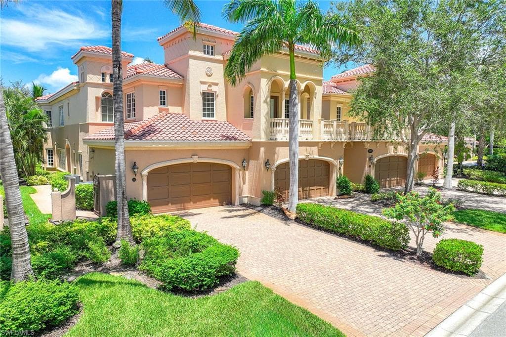 9275 Menaggio CT 101 NAPLES, FL 34114