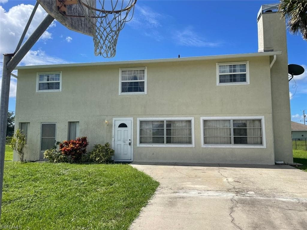 4015 25th ST SW LEHIGH ACRES, FL 33976