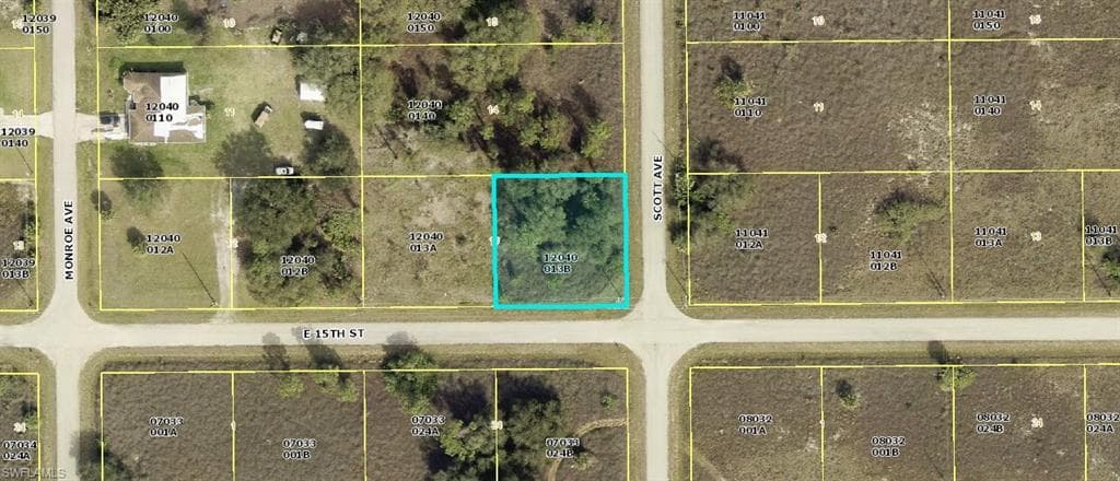 3807 E 15th ST LEHIGH ACRES, FL 33972