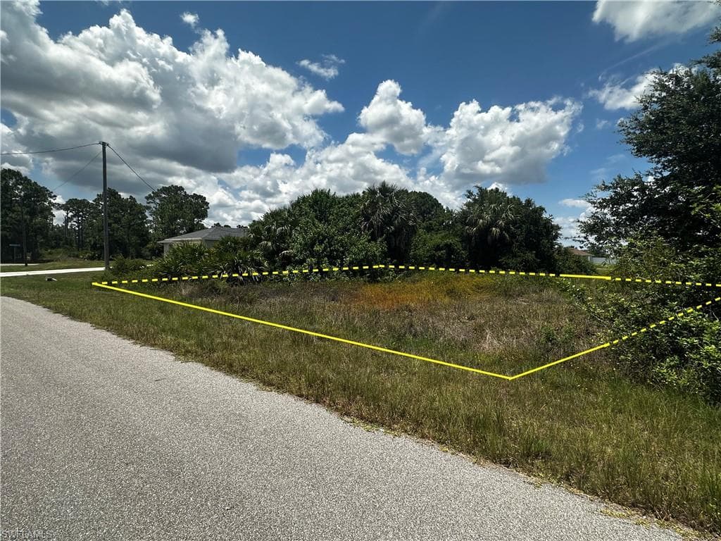 739 Almelia ST E LEHIGH ACRES, FL 33974