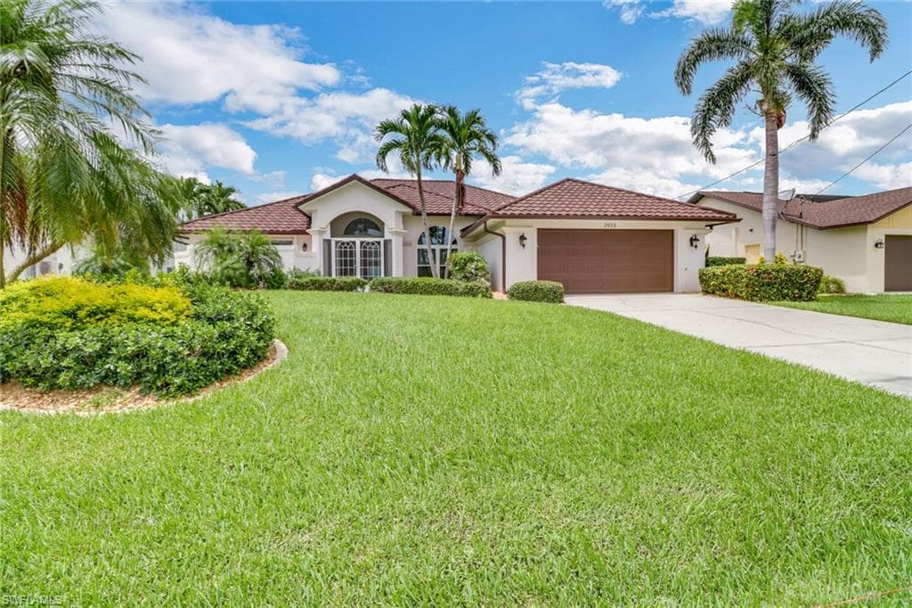 2923 39th TER CAPE CORAL, FL 33914