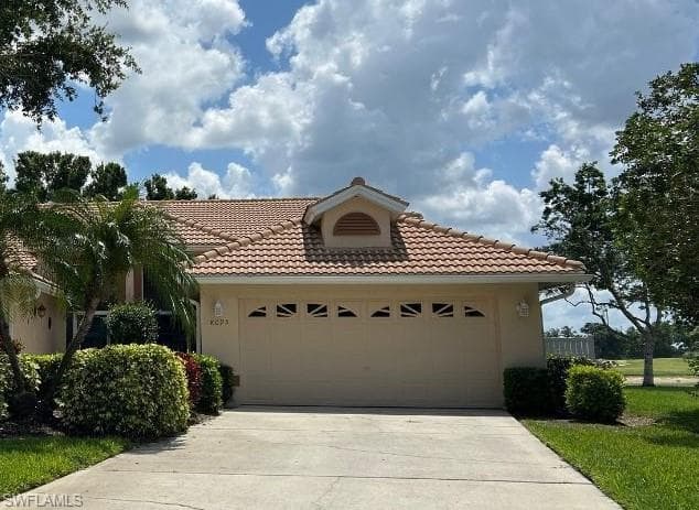 8095 Palomino DR 24 NAPLES, FL 34113
