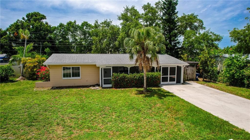 1454 Collins RD FORT MYERS, FL 33919