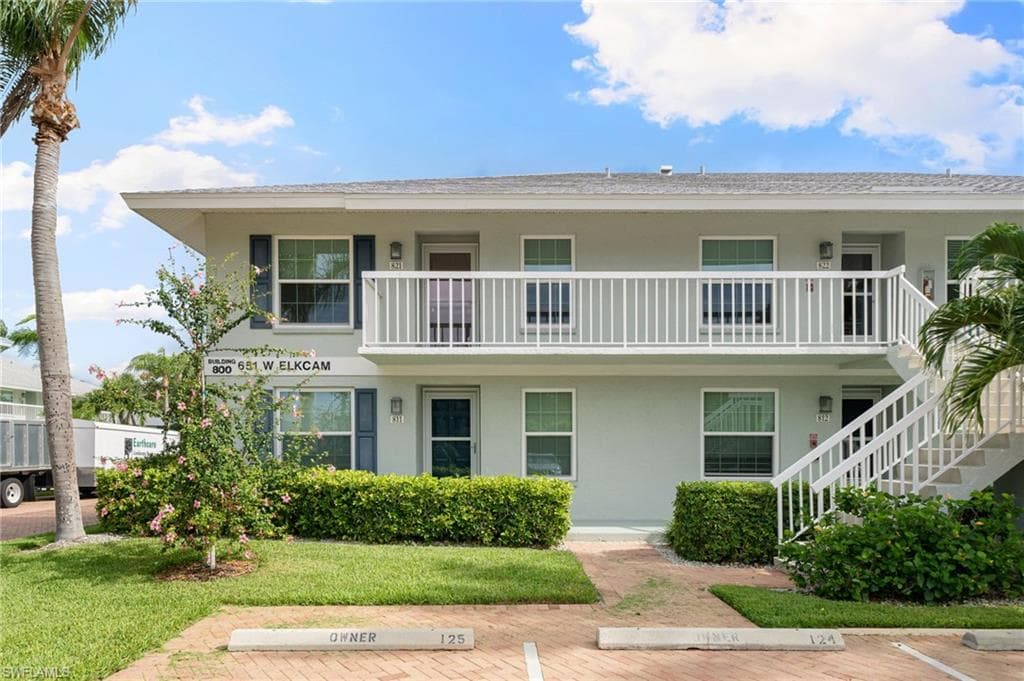 651 Elkcam CIR 821 MARCO ISLAND, FL 34145