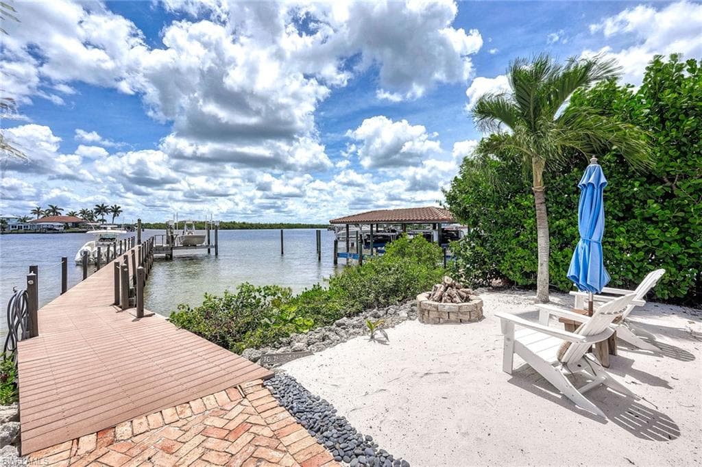 15 Capri BLVD NAPLES, FL 34113