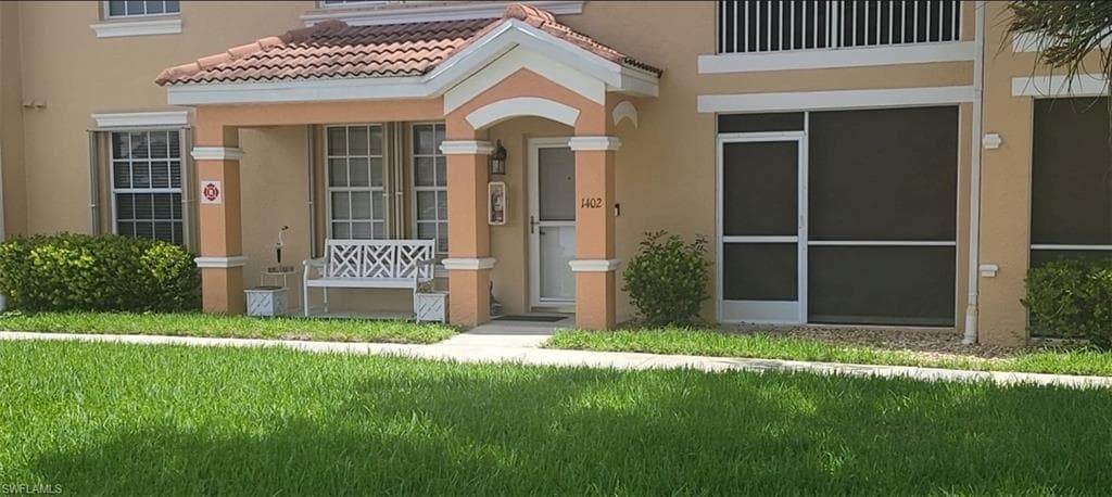 1831 CONCORDIA LAKE CIR CAPE CORAL, FL 33909