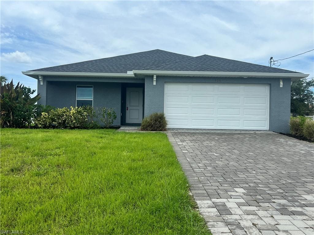 924 NW 8th PL CAPE CORAL, FL 33993