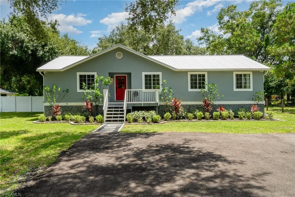 14990 Orange River RD FORT MYERS, FL 33905