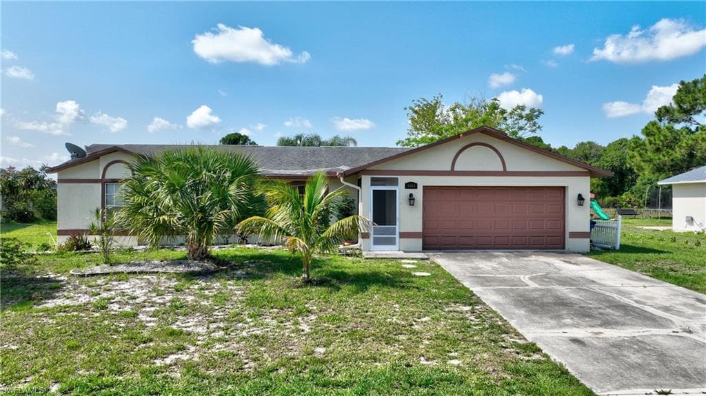 1604 Covington Meadows CIR LEHIGH ACRES, FL 33936
