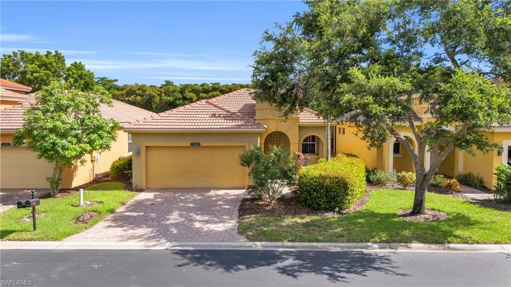 10136 N Golden Elm DR ESTERO, FL 33928