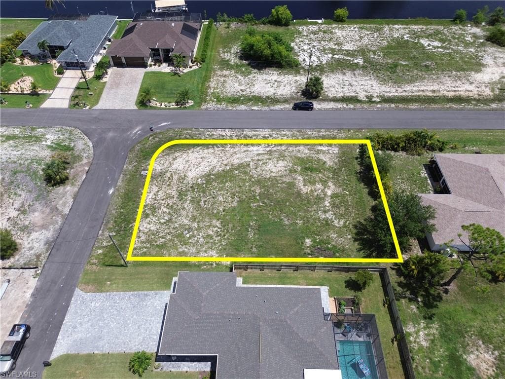 2831 NW 42nd AVE CAPE CORAL, FL 33993