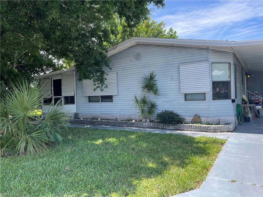 9856 Cattail CT FORT MYERS, FL 33905