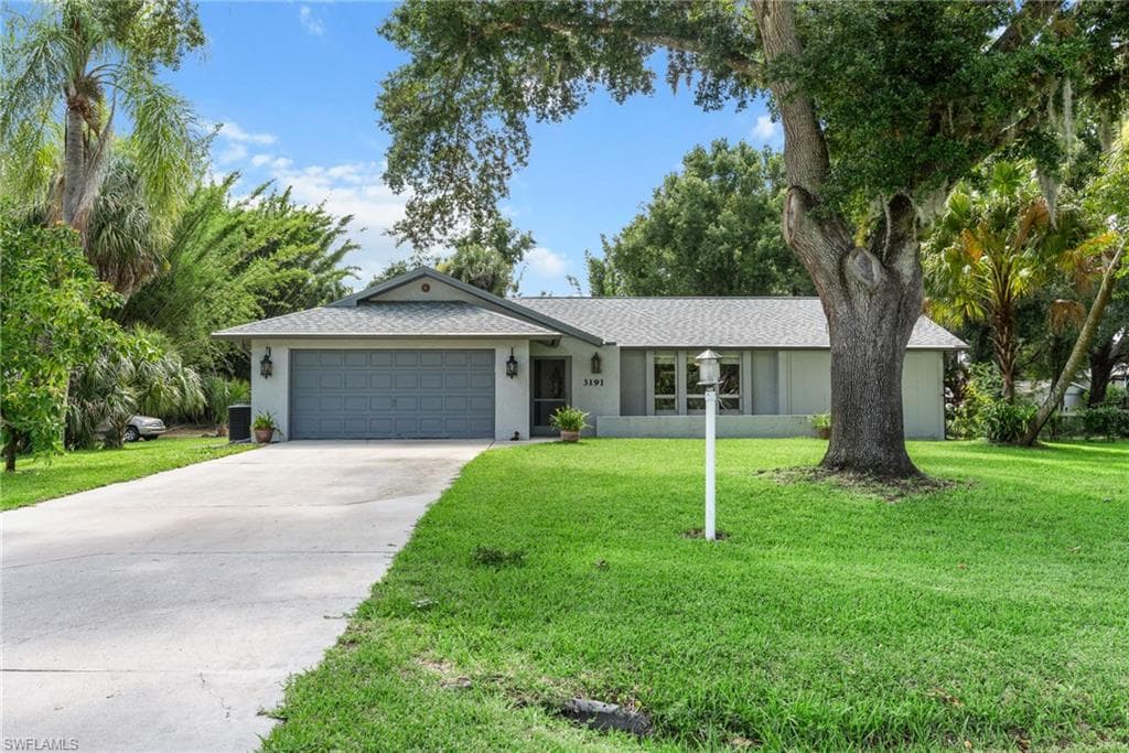 3191 River Grove CIR FORT MYERS, FL 33905