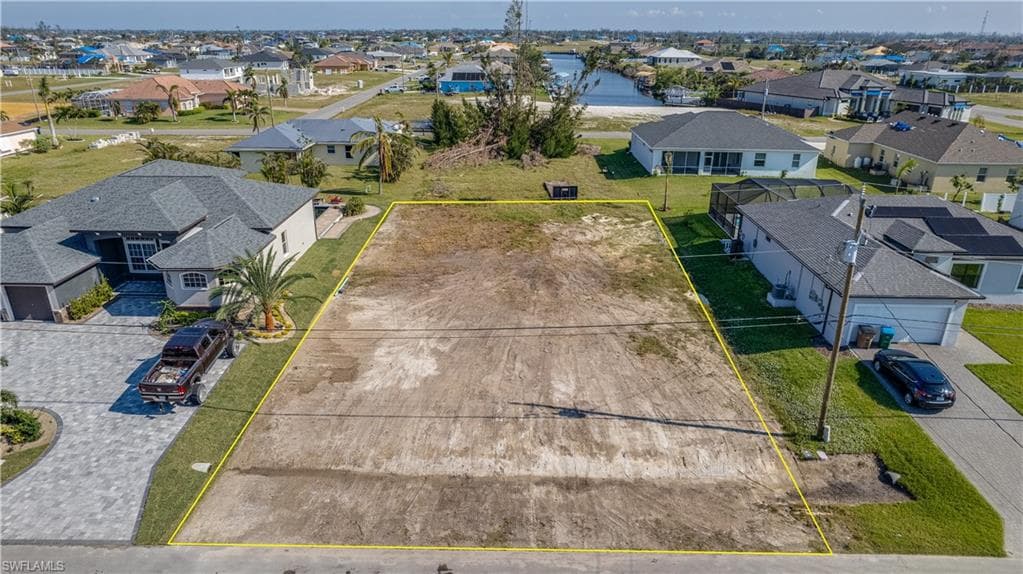 13 NW 35th PL CAPE CORAL, FL 33993