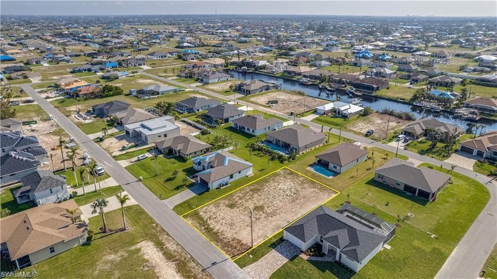 3704 NW 3rd ST CAPE CORAL, FL 33993