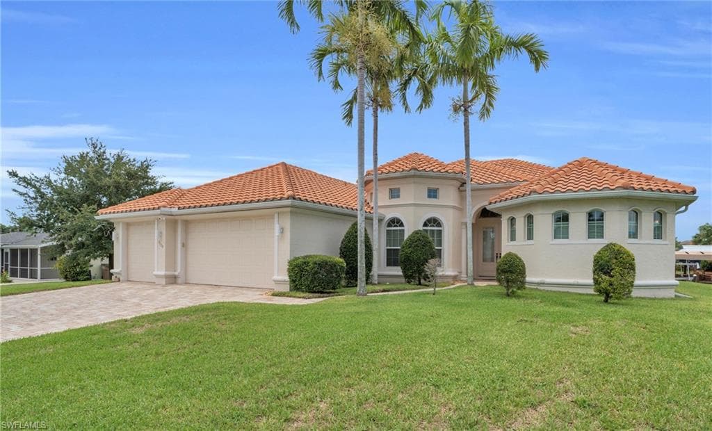5120 Manor CT CAPE CORAL, FL 33904