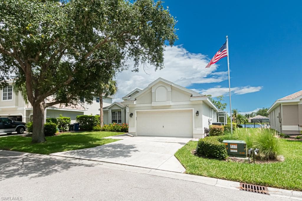 22891 Forest Ridge DR ESTERO, FL 33928