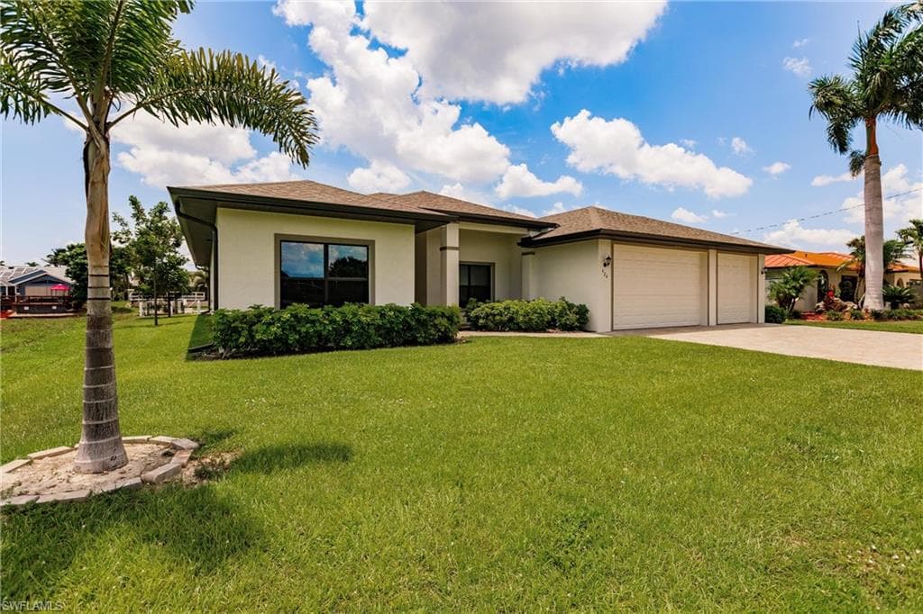 924 SE 21st AVE CAPE CORAL, FL 33990