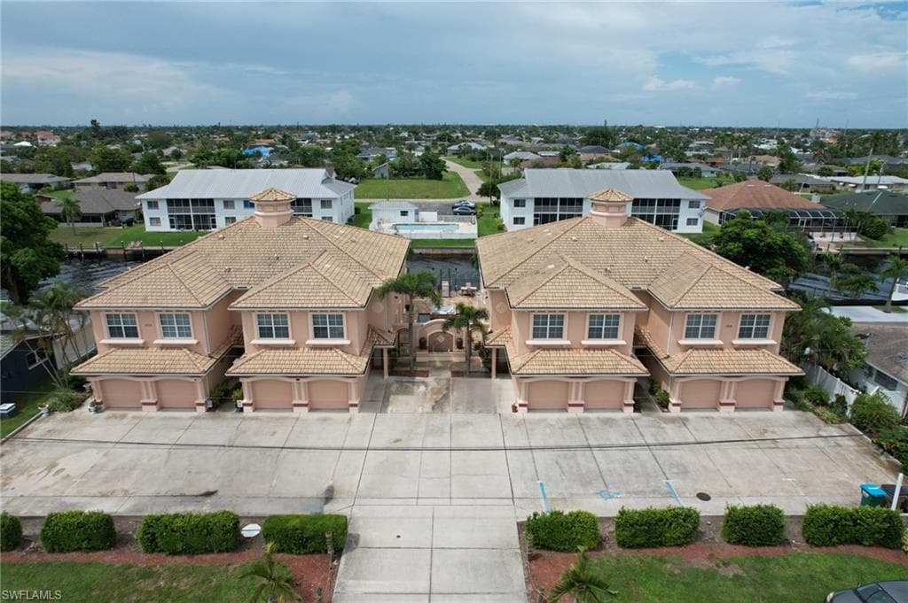 1319 SE 40th TER 102 CAPE CORAL, FL 33904