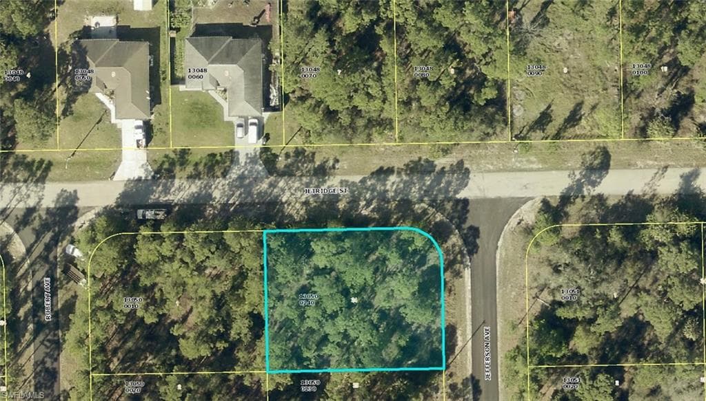 2123 Jefferson AVE ALVA, FL 33920