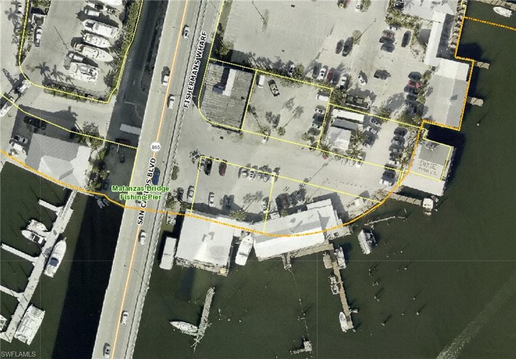 702 Fishermans Wharf FORT MYERS BEACH, FL 33931