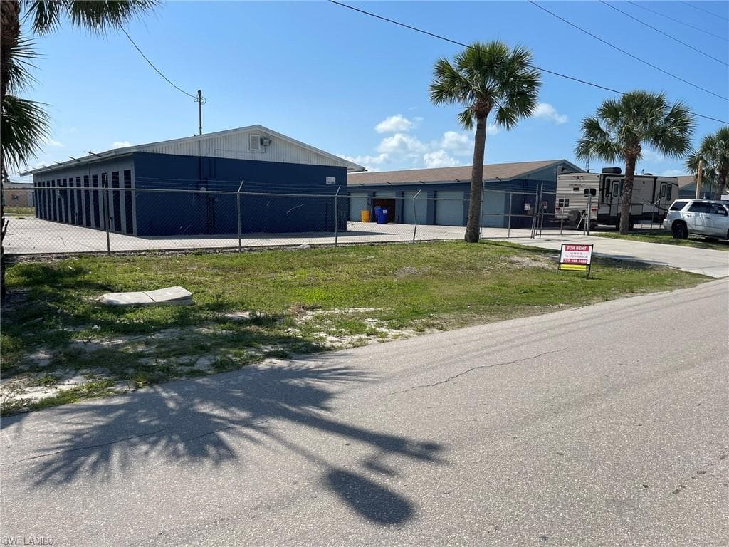 830 Buttonwood DR FORT MYERS BEACH, FL 33931