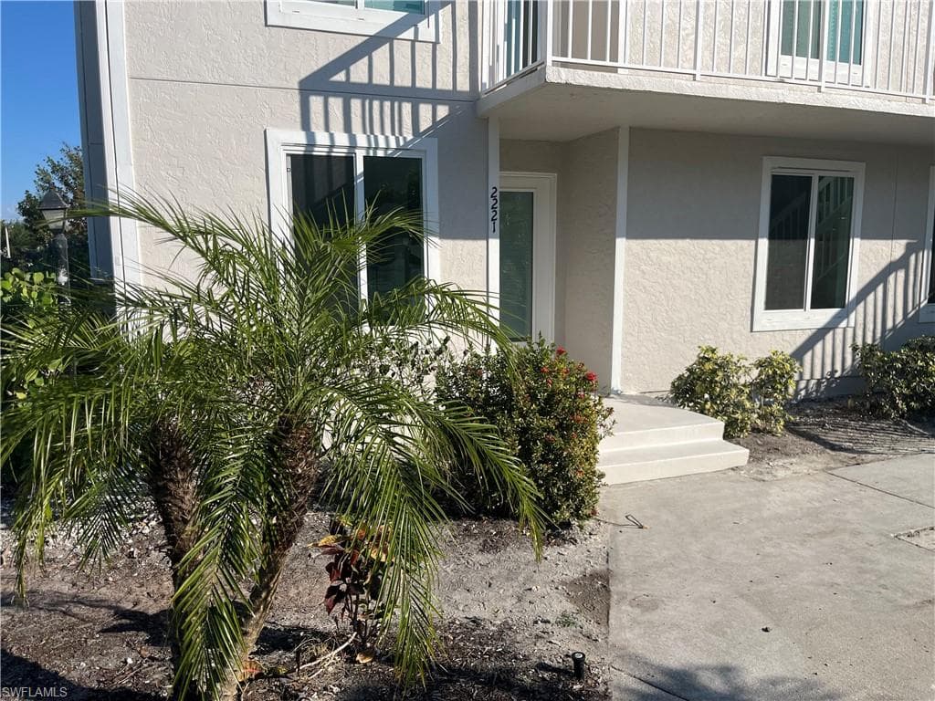 2221 San Marco RD 5-101 MARCO ISLAND, FL 34145