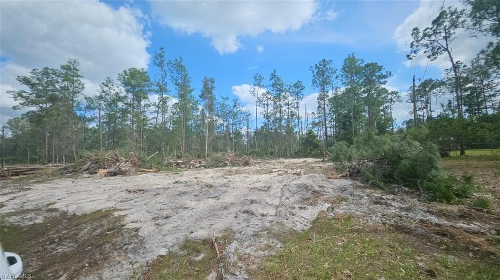 1404 E 14th ST LEHIGH ACRES, FL 33972