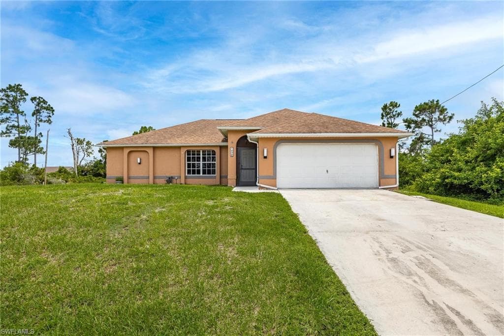 1034 Albion ST LEHIGH ACRES, FL 33974
