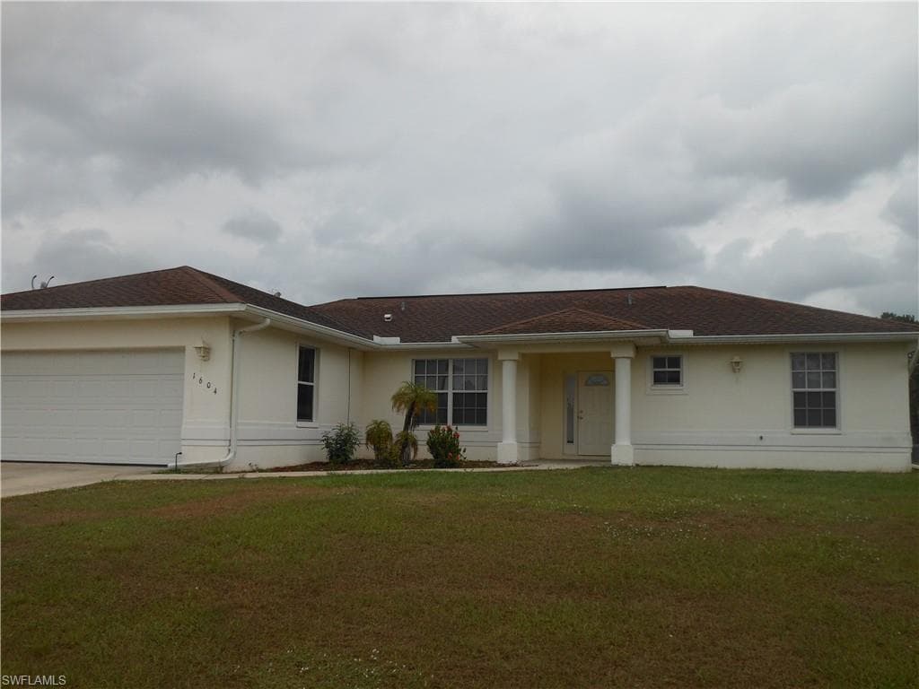 1604 W 11th ST LEHIGH ACRES, FL 33972