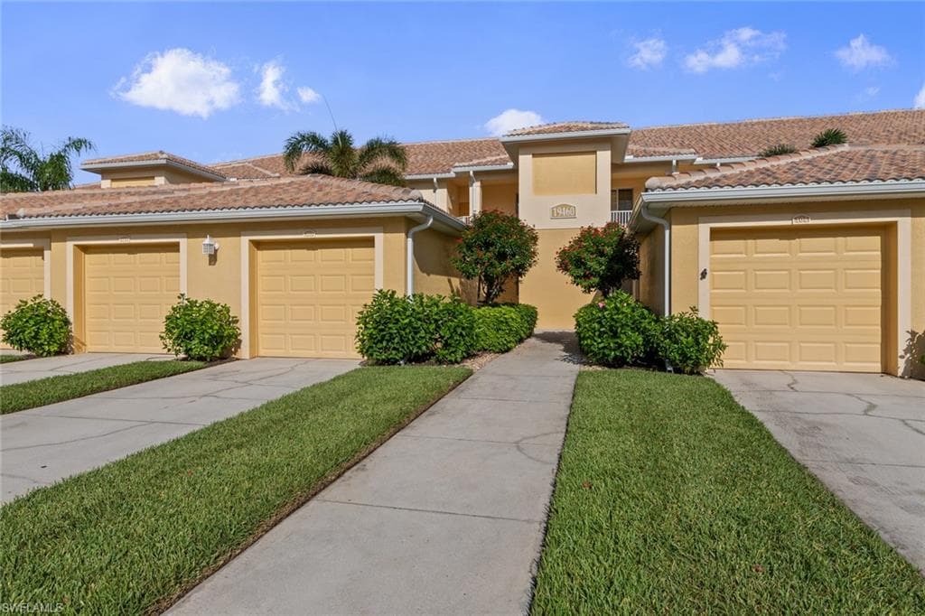19460 Cromwell CT 203 FORT MYERS, FL 33912