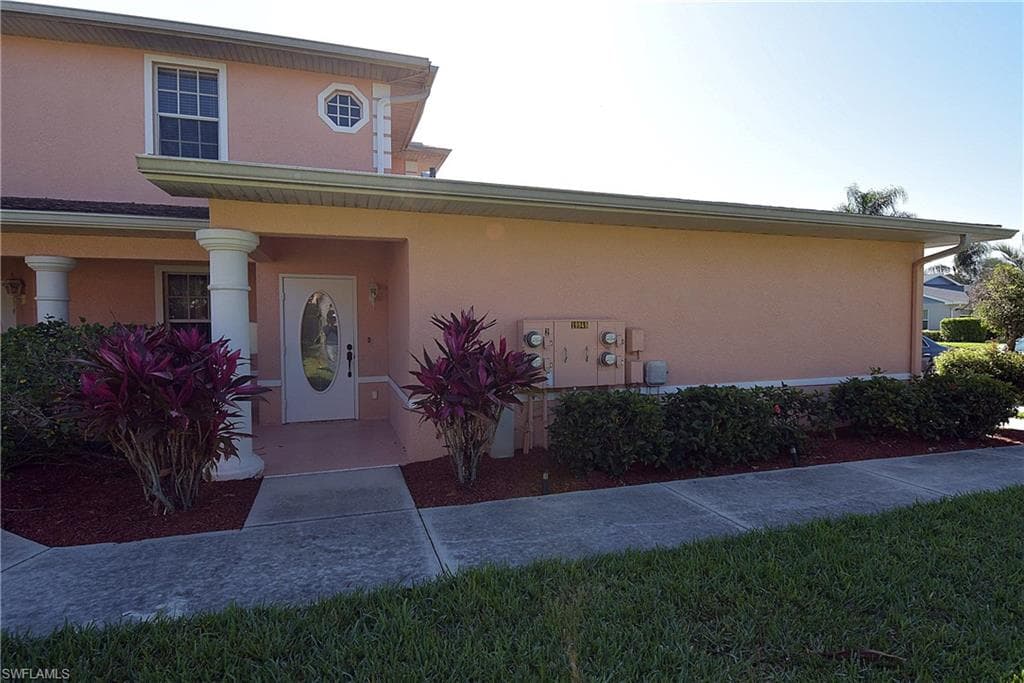 19949 Lake Vista CIR 16C LEHIGH ACRES, FL 33936